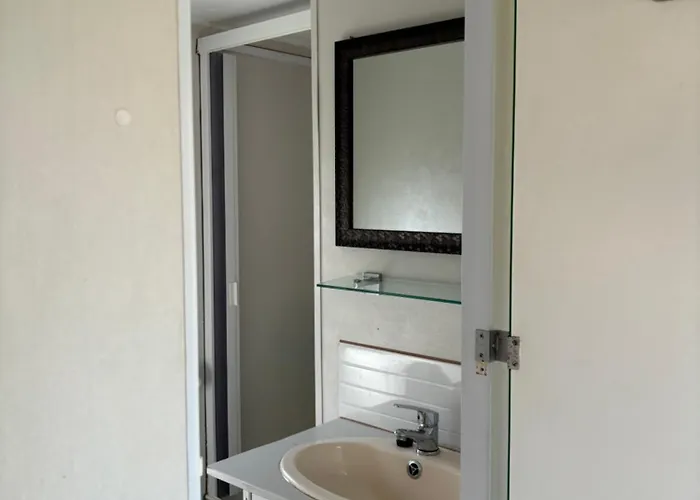 Holenderski Lilla Nyaraló *